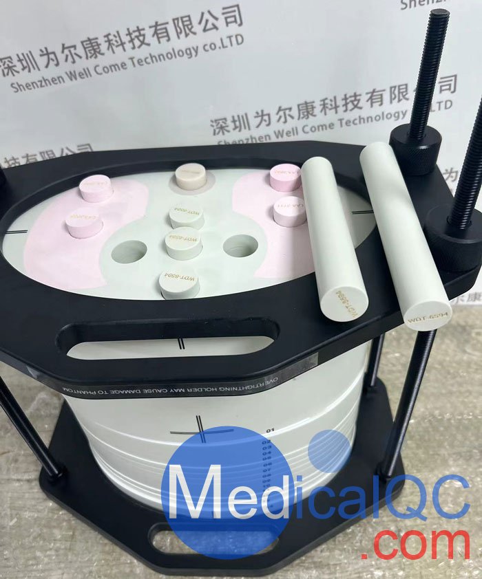 CIRS 002LFC胸部IMRT模體，CIRS 002LFC模體實物拍攝圖